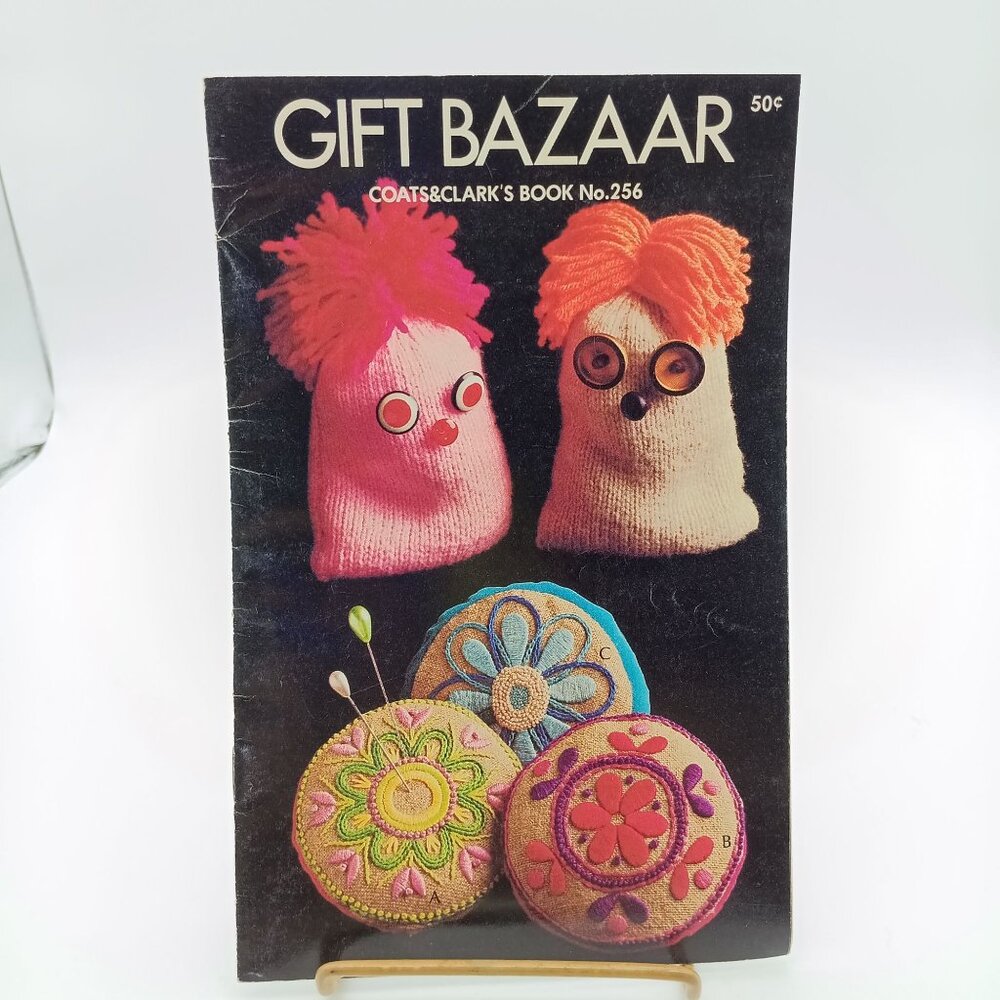 Vintage Coats and Clarks Book 256, Gift Bazaar Pattern Booklet 1976